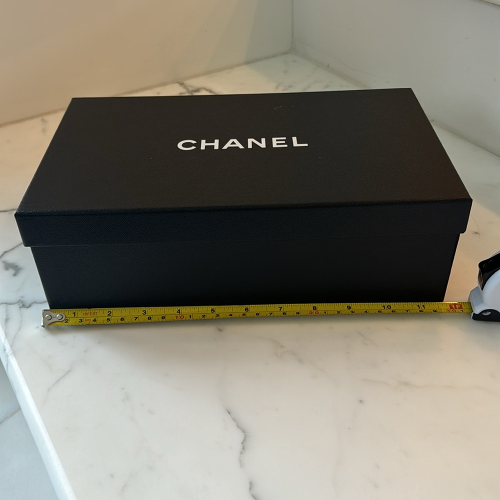 CHANEL BOX - Picture 5 of 5